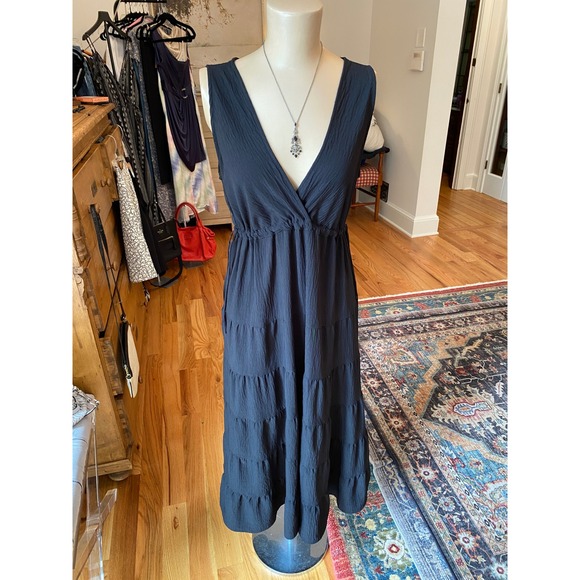 Max Studio Dresses & Skirts - Max Studio London Black Tiered Surplice V-Neck Midi Dress Size M